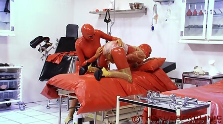  XXX